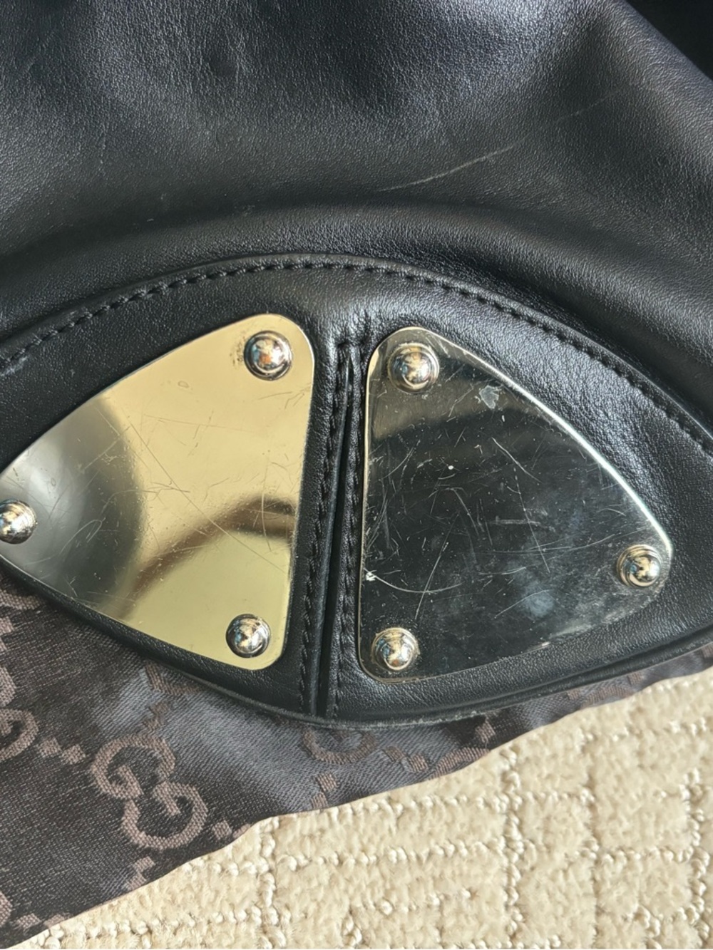 Authentic GUCCI “Indy” black leather Hobo bag - Picture 8 of 11